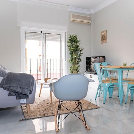 Apartamento Melina Arlu - Barrio La Victoria Малага Экстерьер фото