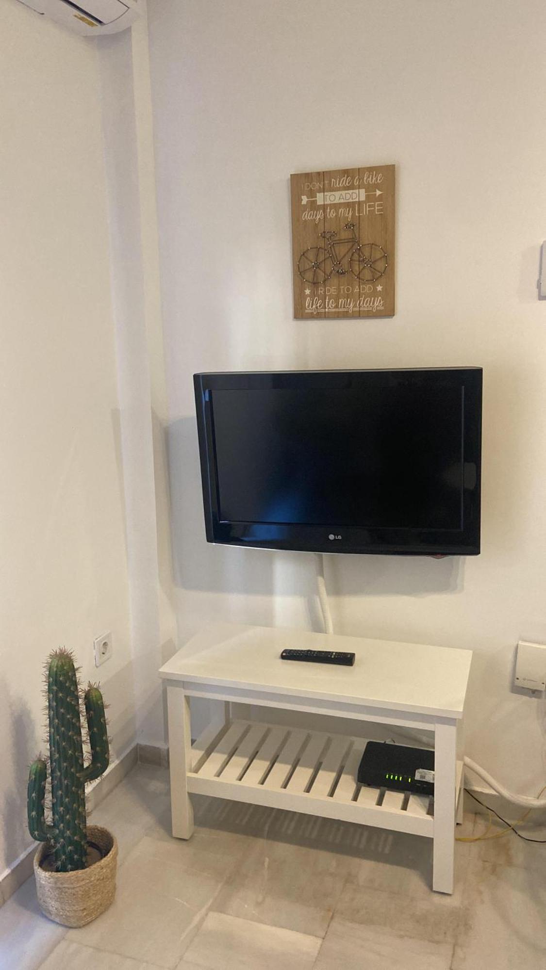 Apartamento Melina Arlu - Barrio La Victoria Малага Экстерьер фото